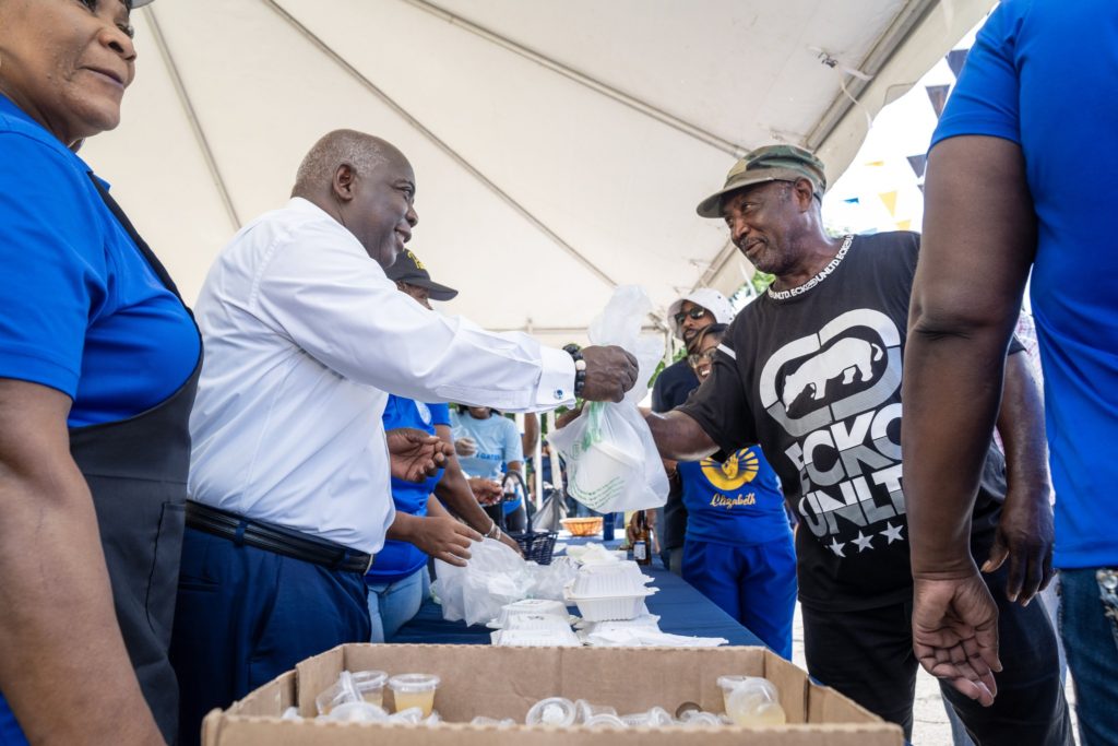 PRIME MINISTER DAVIS THANKS THE BAHAMIAN PEOPLE “WHO TRUSTED US TWO ...